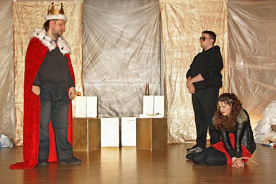Antigone 2
